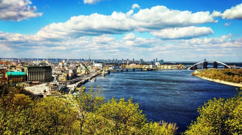 Куди поїхати на вихідні з Києва навесні 2026